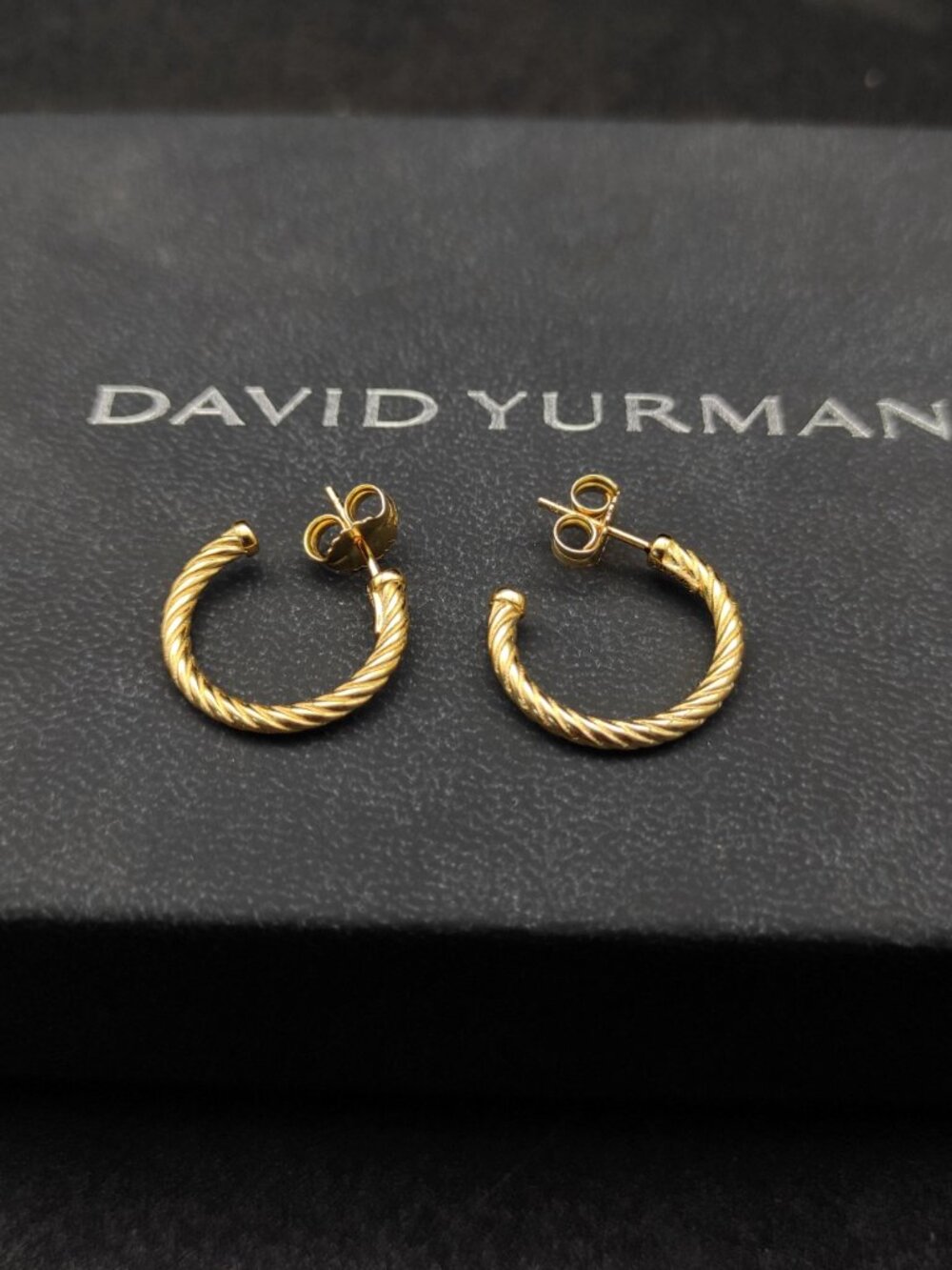 ♕David Yurman single-twisted wire small earrings